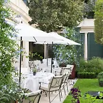 Le Bristol Paris, Oetker Hotels