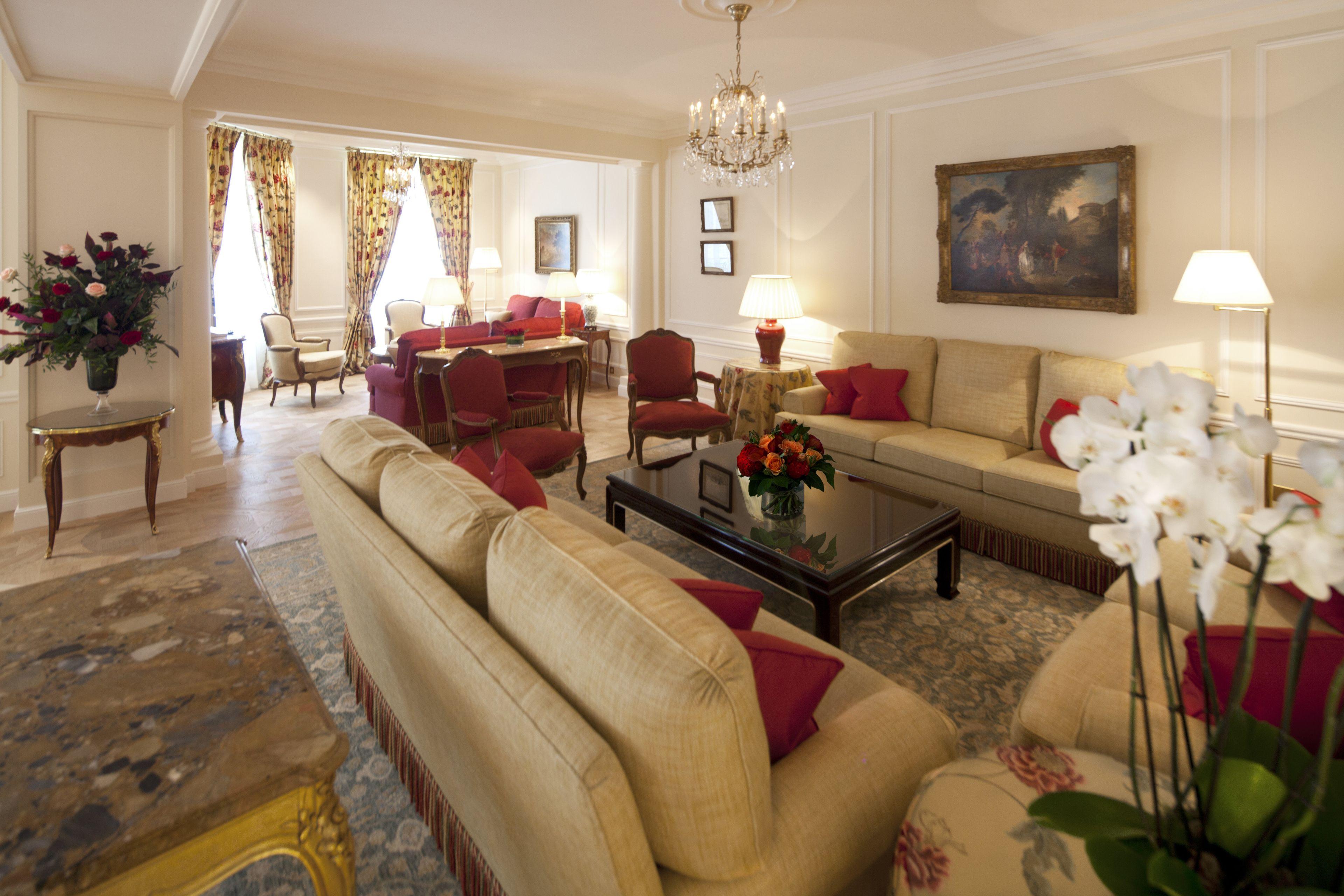 Le Bristol Paris, Oetker 5*