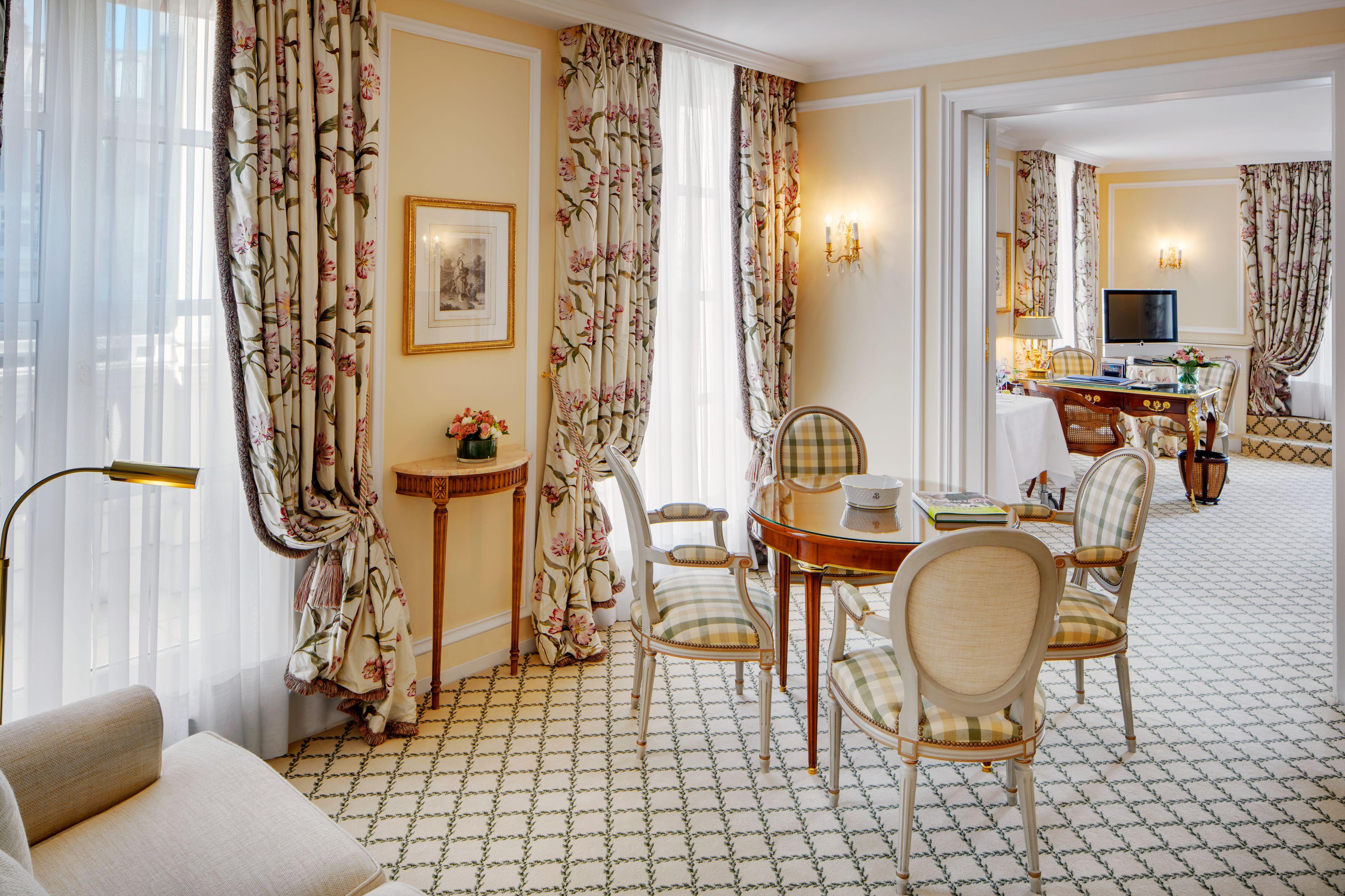 Le Bristol Paris, Oetker 5* Paris