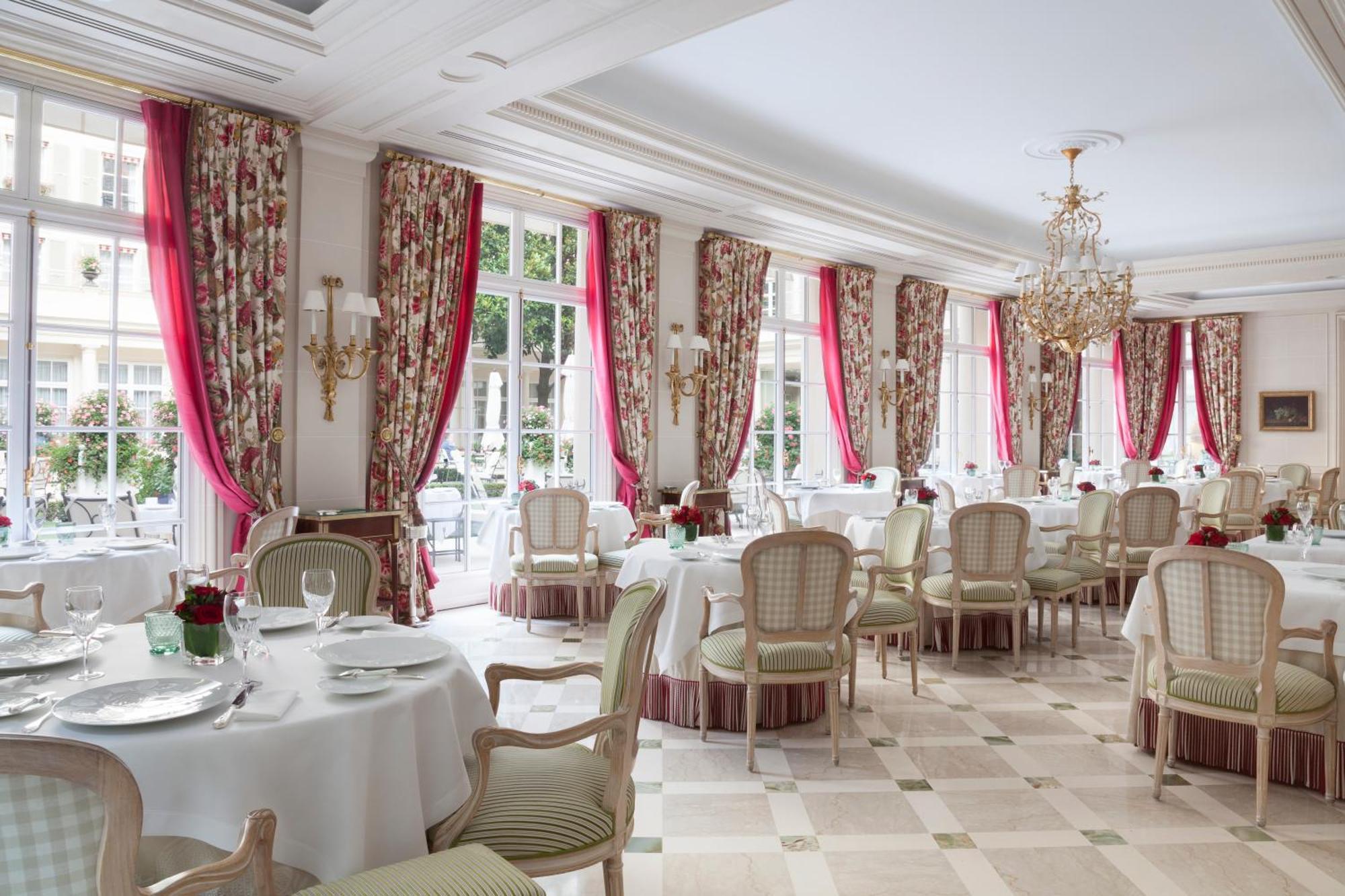 Le Bristol Paris, Oetker 5*