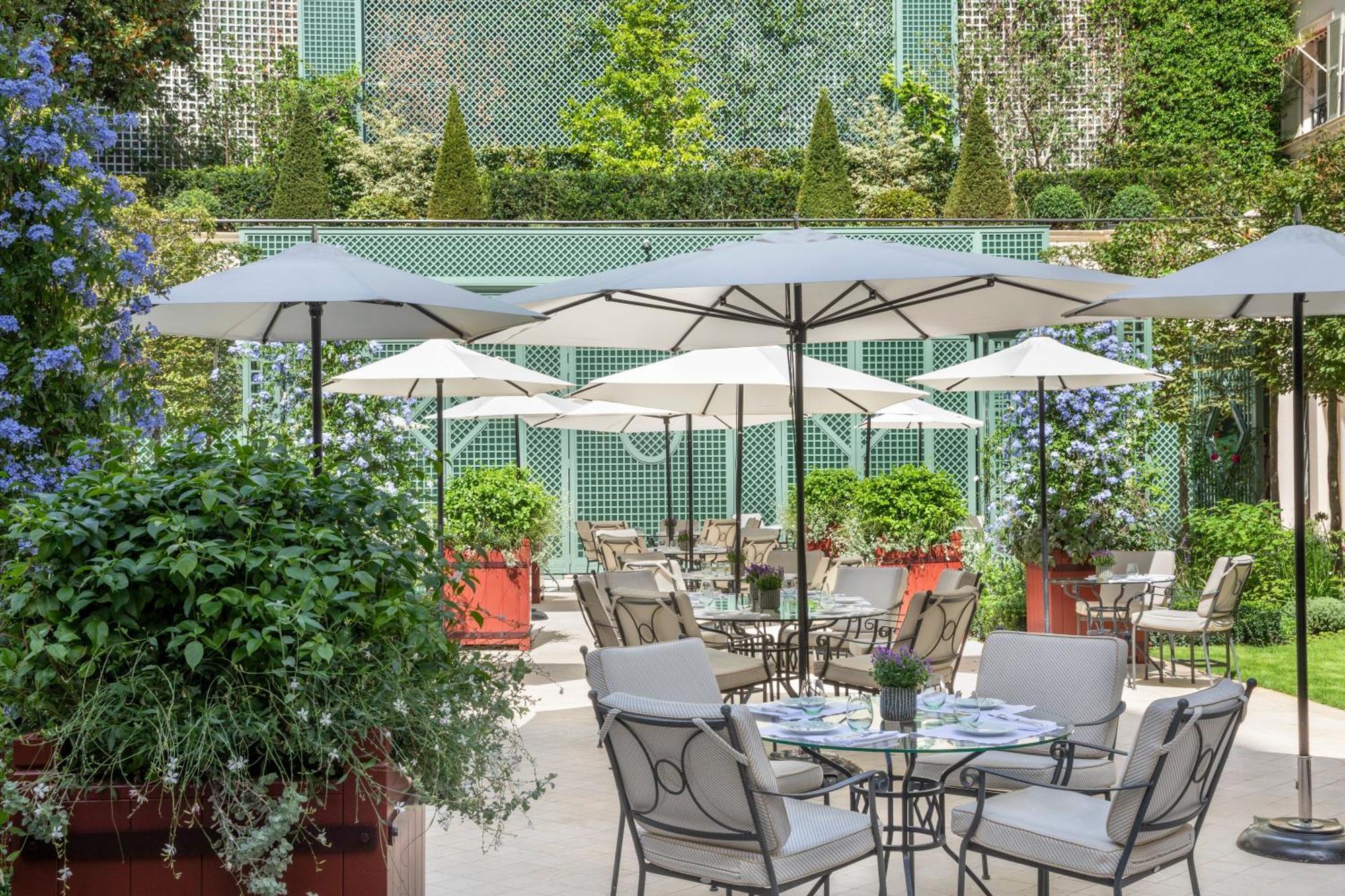 Le Bristol Paris, Oetker 5*