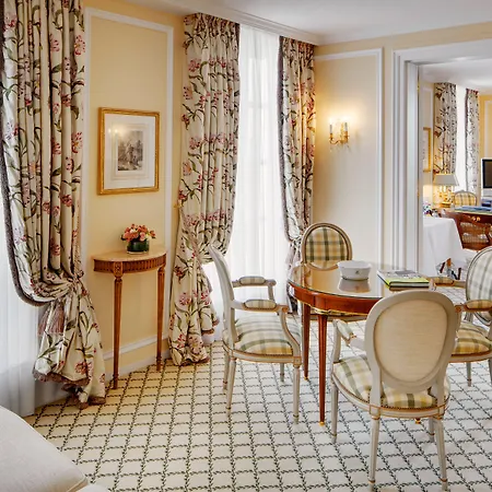 Le Bristol Paris, Oetker 5* Parigi