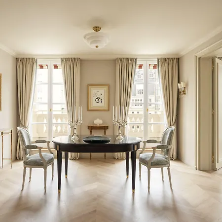 Le Bristol Paris, Oetker 5* Parigi